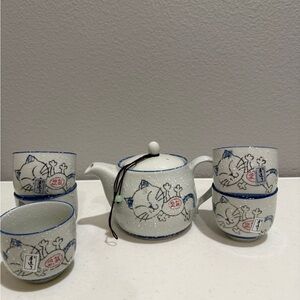 Vintage Japanese Maneki Neko Ceramic Tea Set Pot 5 cups Collector Lucky Cat